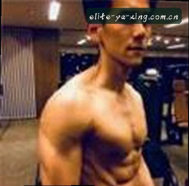 张莉